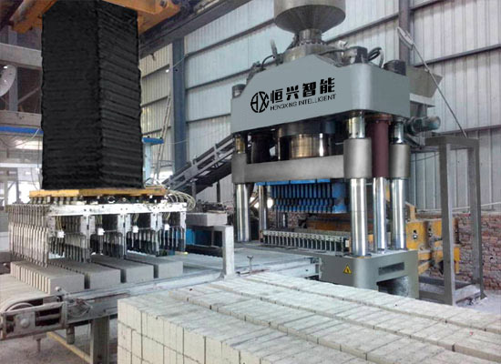 粉煤灰制磚機 蒸壓磚自動液壓機客戶現場